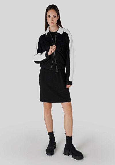 اعرض التفاصيل لـ أسود للنساء بلوز