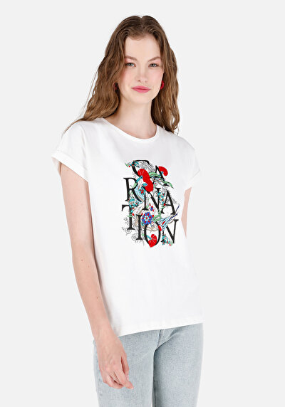 صورة من رقبة مستديرة مطبوعة نسائية أبيض قصيرة أكمام تي شيرت