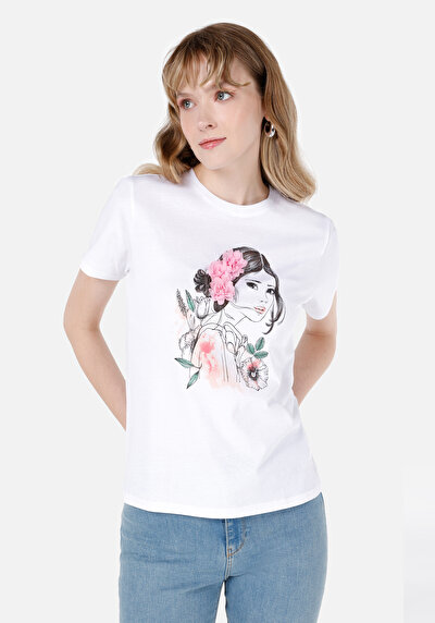 صورة من   رقبة مستديرة مطبوعة نسائية أبيض قصيرة أكمام تي شيرت