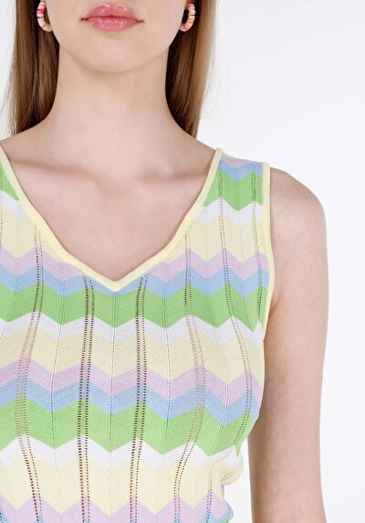 اعرض التفاصيل لـ كنزة نسائية متعددة الألوان سليم