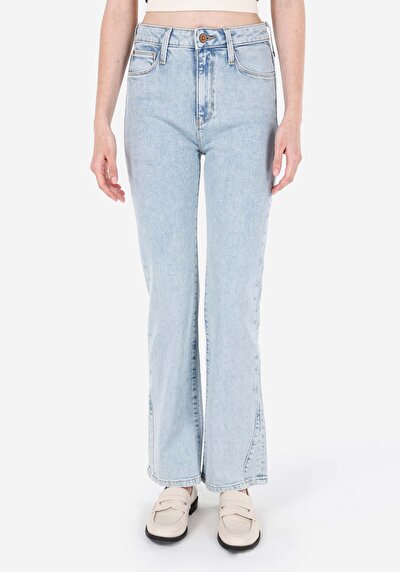 صورة من جينز نيلي نسائي