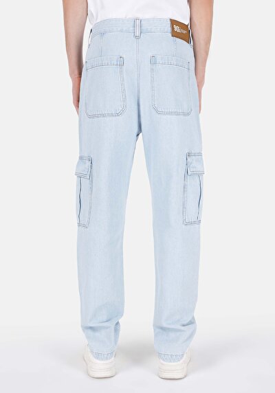 صورة من كارجو فيت منتصف الخصر مستقيم الساق الجينز النيلي للرجال