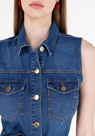 اعرض التفاصيل لـ شورت نيلي جينز نسائي سليم