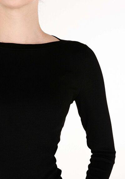 اعرض التفاصيل لـ ضيق  طوق قارب مستقيم نسائي أسود كم طويل تي شيرت