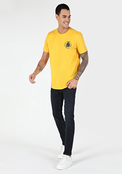 صورة من رقبة مستديرة مستقيم رجالي ساري كم قصير تي شيرت