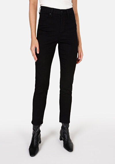 صورة من نحيف خصر متوسط ساق مستقيمة نسائي جينز أسود