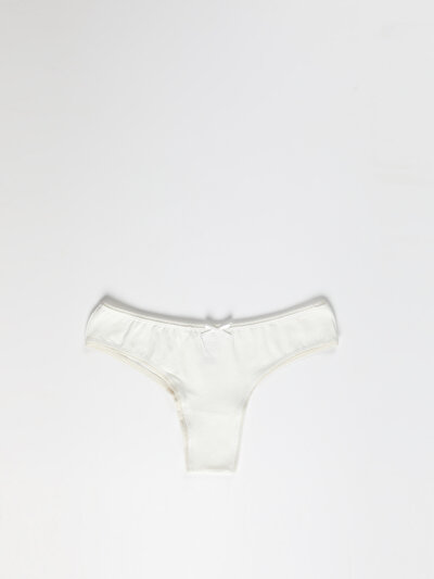 صورة من متعدد الألوان للنساء ملابس داخلية