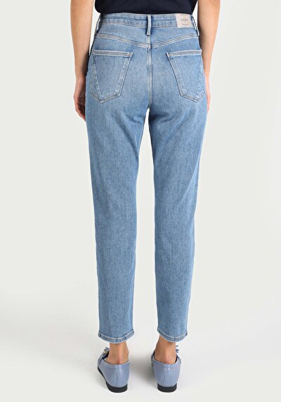 صورة من نحيف الخصر نحيف الساق الجينز النسائي