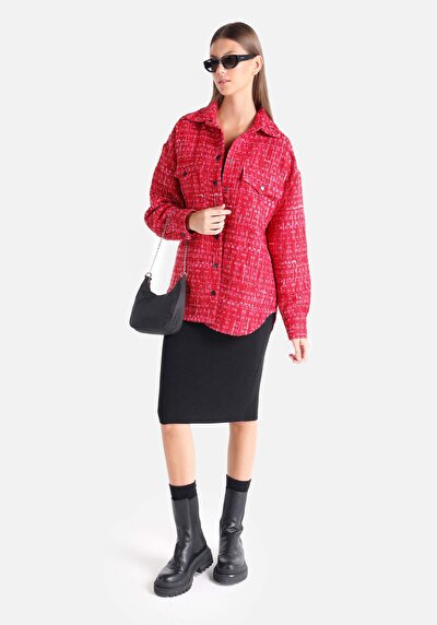 صورة من قميص عادي رقبة مستقيم نسائي أحمر كم طويل قميص