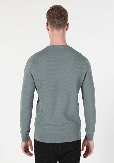 صورة من رقبة مستديرة جاكار سترة خضراء للرجال