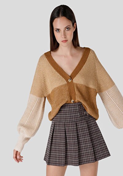 صورة من بني للنساء كنزة