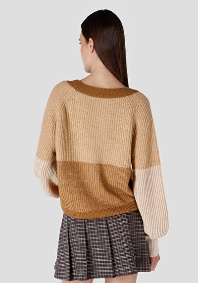 اعرض التفاصيل لـ بني للنساء كنزة