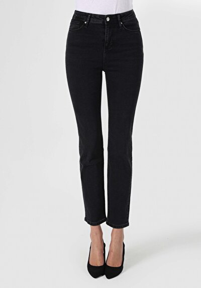 اعرض التفاصيل لـ نحيف  خصر متوسط ساق مستقيمة نسائي جينز أسود