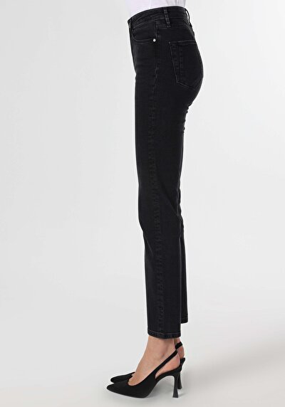 اعرض التفاصيل لـ نحيف  خصر متوسط ساق مستقيمة نسائي جينز أسود