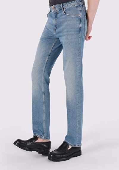 اعرض التفاصيل لـ أزرق للرجال بناطيل