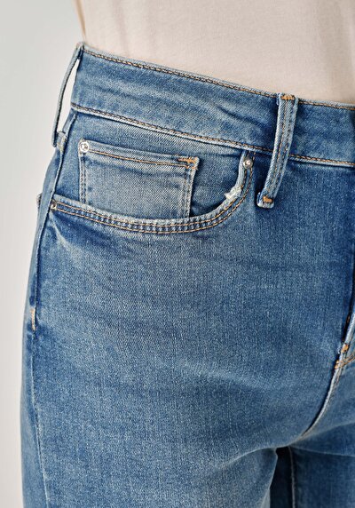 اعرض التفاصيل لـ نحيف   الخصر مستقيم الساق نسائية نيلي جينز