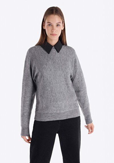 صورة من رمادي للنساء