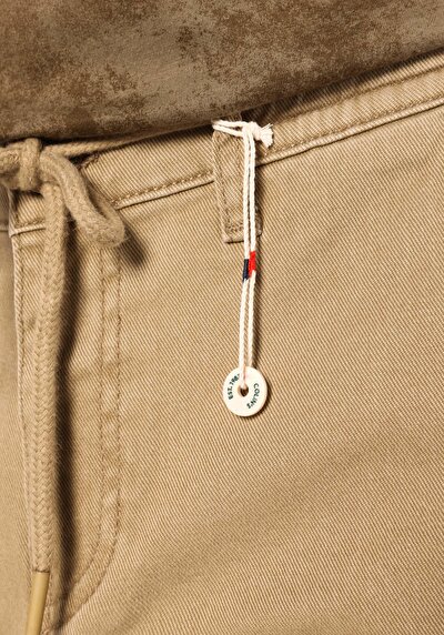 اعرض التفاصيل لـ  بخصر متوسط للرجال شورت كاكي جان مفتوح