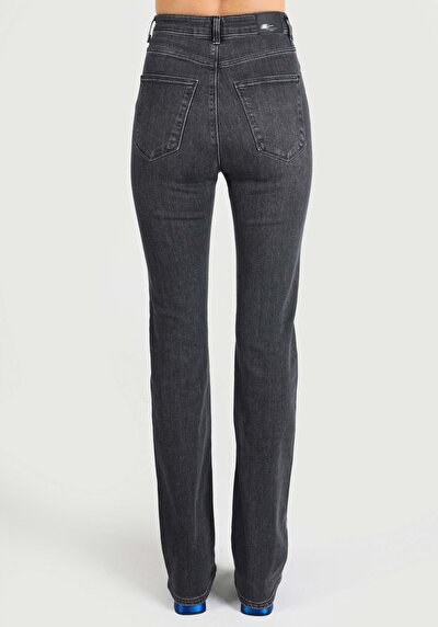 صورة من Flare Fit خصر عالي الساق الإسبانية نسائي جينز أسود