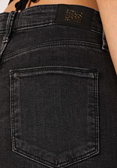 اعرض التفاصيل لـ دينيم للنساء بناطيل