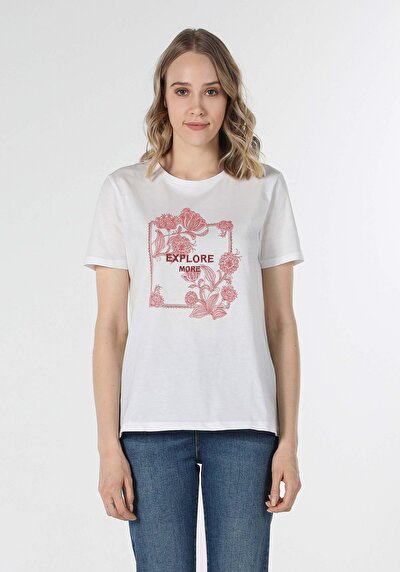 اعرض التفاصيل لـ أبيض للنساء تي شيرت بأكمام قصيرة