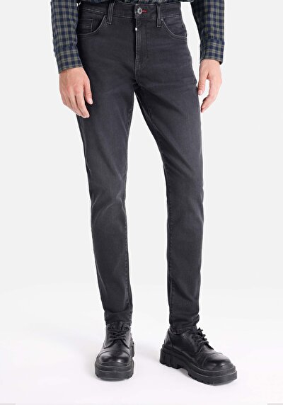 صورة من سليم خصر منخفض ساق ضيقة جينز أسود للرجال