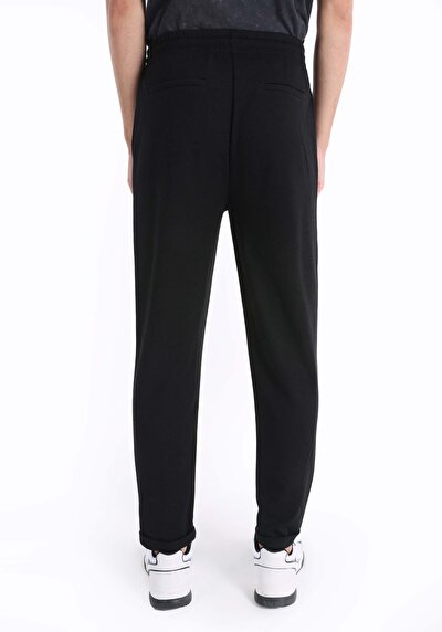 اعرض التفاصيل لـ أسود للرجال بنطال رياضي