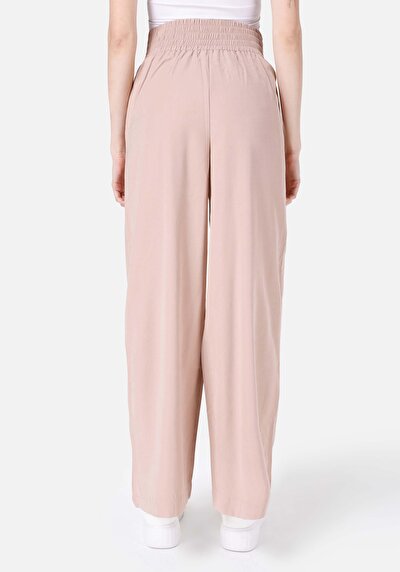 اعرض التفاصيل لـ وردي للنساء بناطيل