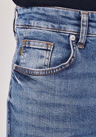 اعرض التفاصيل لـ أزرق للرجال بناطيل