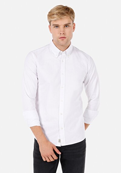 صورة من أبيض للرجال قميص  كم طويل