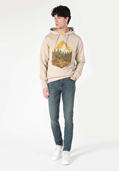 صورة من سويت شيرت رجالي بيج عادي