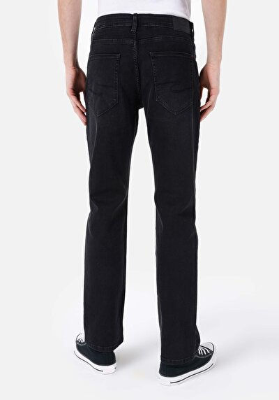 اعرض التفاصيل لـ بنطلون جينز أسود رجالي بقصة مستقيمة