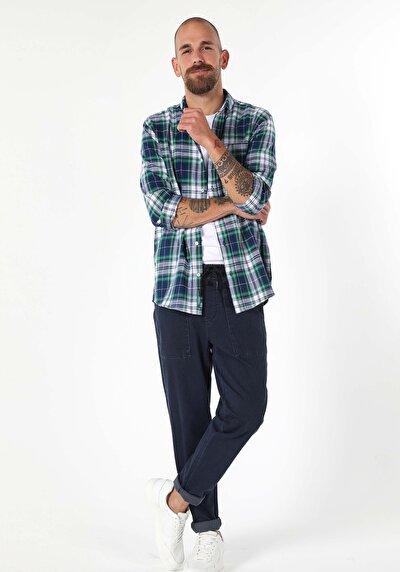 صورة من قميص عادي مقاس رقبة منقوشة رجالي أزرق داكن كم طويل قميص