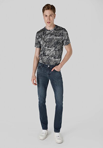 صورة من مستقيم  جينز نيلي غامق للرجال