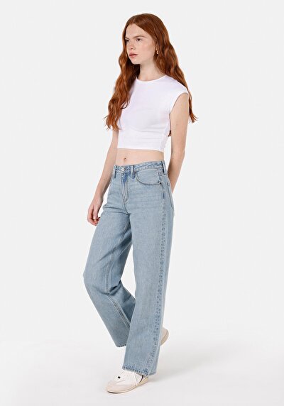 صورة من دينيم للنساء بناطيل