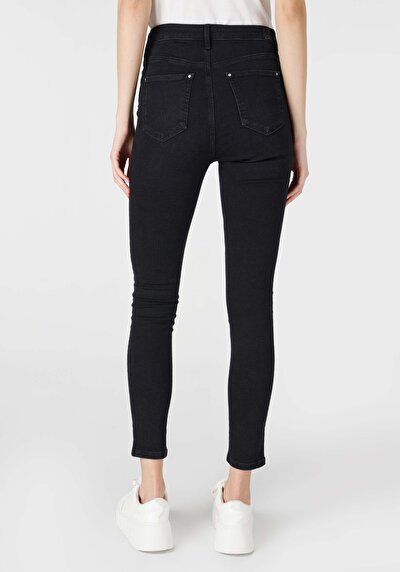 صورة من نحيل خصر متوسط ضيق الساق نسائي أسود جينز