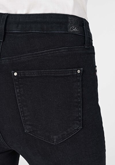 اعرض التفاصيل لـ نحيل  خصر متوسط ضيق الساق نسائي أسود جينز