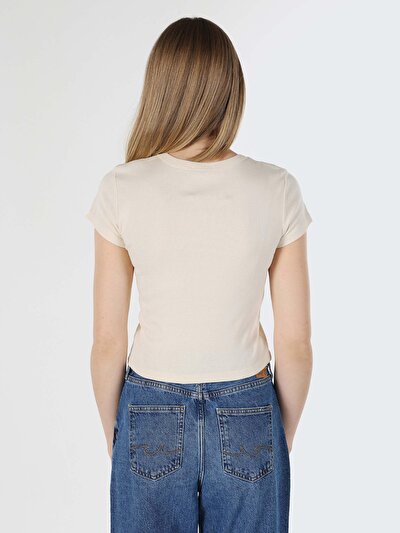 صورة من بيج للنساء تي شيرت بأكمام قصيرة