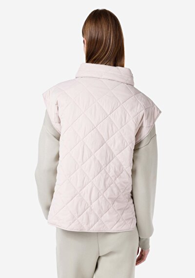 صورة من سترة حجرية نسائية عادية