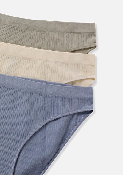 صورة من متعدد الألوان للنساء ملابس داخلية