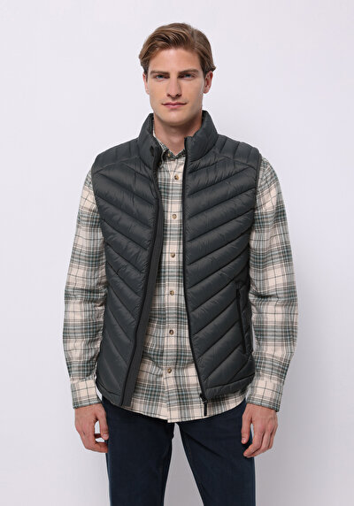 صورة من أخضر للرجال صدرية