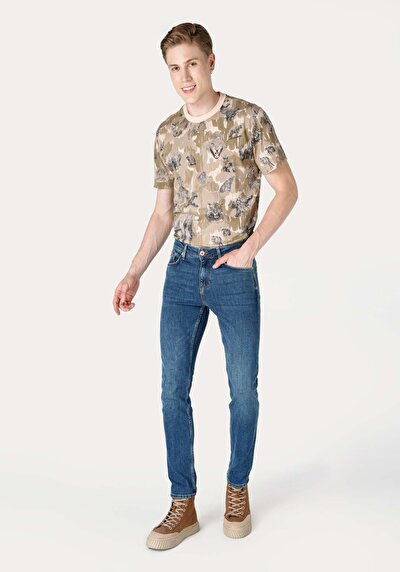 صورة من مستقيم  خصر منخفض مستقيم الساق الجينز النيلي للرجال