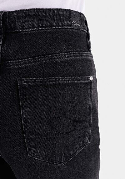 اعرض التفاصيل لـ نحيف   الخصر نحيف الساق الجينز النسائي