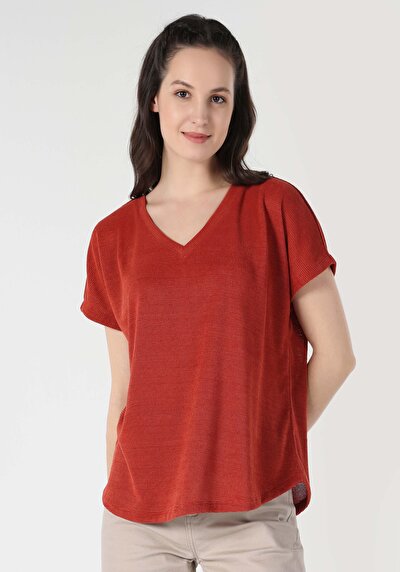 صورة من برتقالي للنساء تي شيرت بأكمام قصيرة