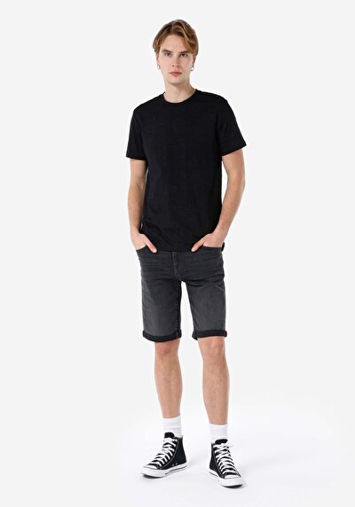 صورة من مستقيم  خصر منخفض للرجال شورت جان أسود