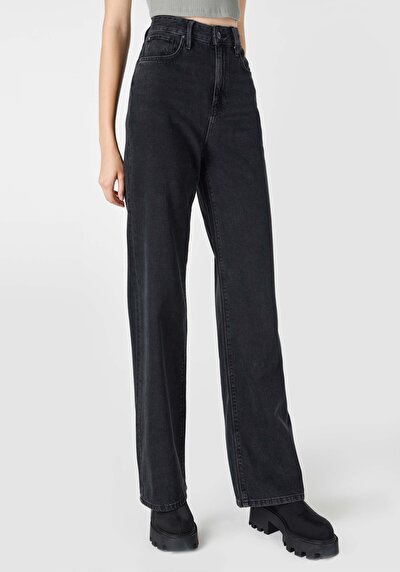 صورة من خصر عالي ساق واسعة نسائي نيلي جينز