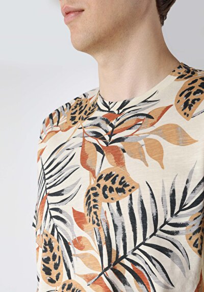 اعرض التفاصيل لـ   طوق دائري مطبوع رجالي Ecru قصيرة الأكمام تي شيرت