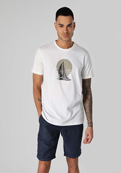 صورة من أبيض للرجال تي شيرت بأكمام قصيرة