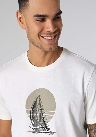 اعرض التفاصيل لـ أبيض للرجال تي شيرت بأكمام قصيرة