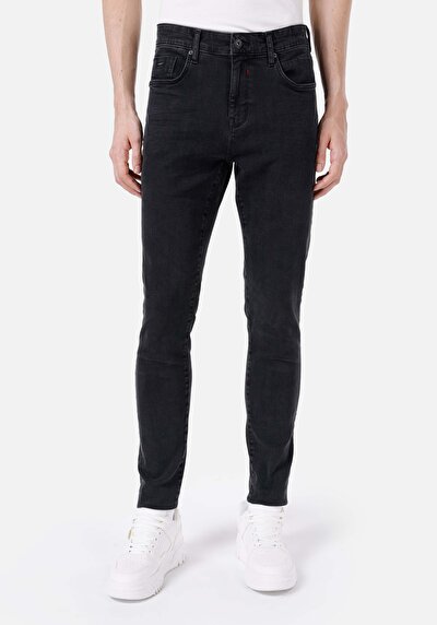 صورة من سليم خصر منخفض ساق ضيقة جينز أسود للرجال